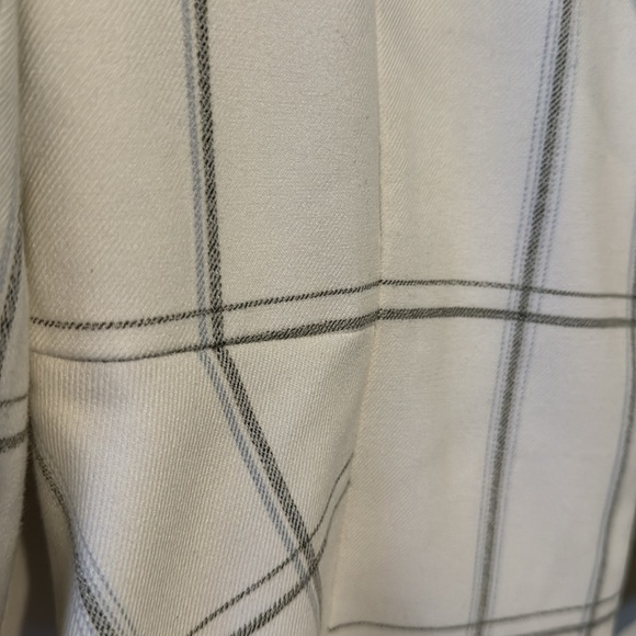 WHITE PLAID SKIRT SUIT SET - Picture 5 of 12